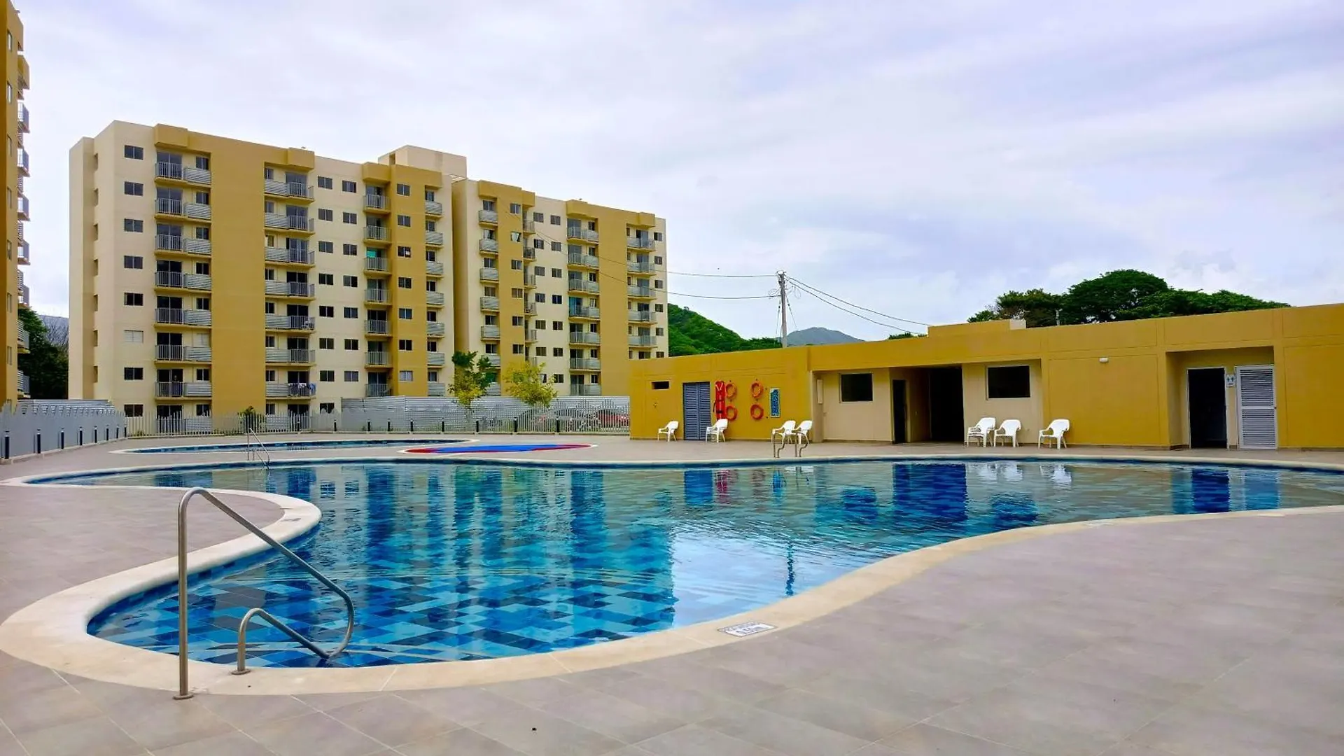 Apartamento En Conjunto Con Piscina Aviva Sierra Santa Marta